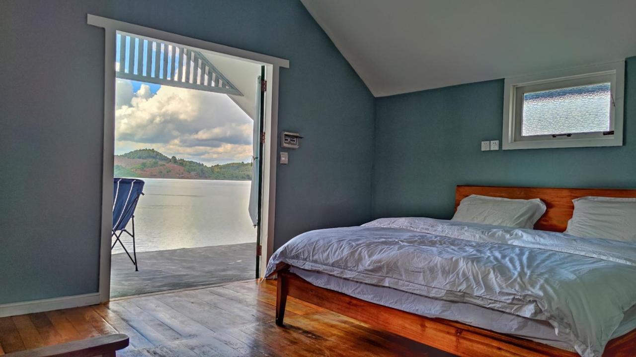 Sunset Nam Ngum Resort 万荣 外观 照片