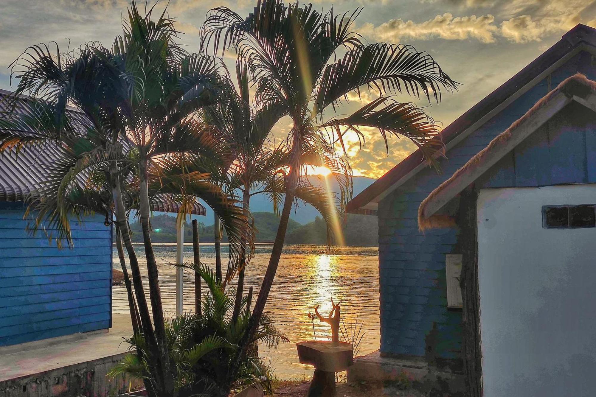 Sunset Nam Ngum Resort 万荣 外观 照片