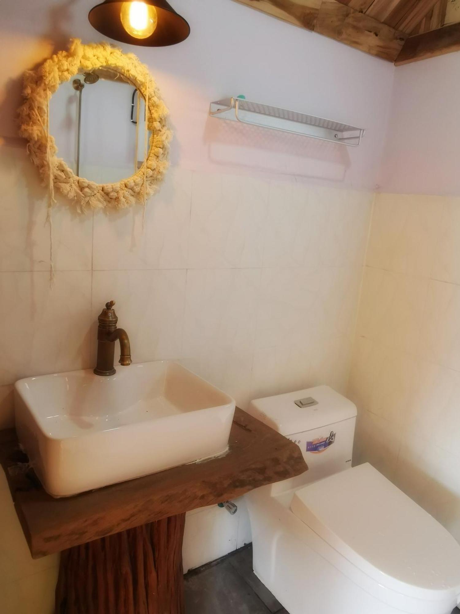Sunset Nam Ngum Resort 万荣 客房 照片