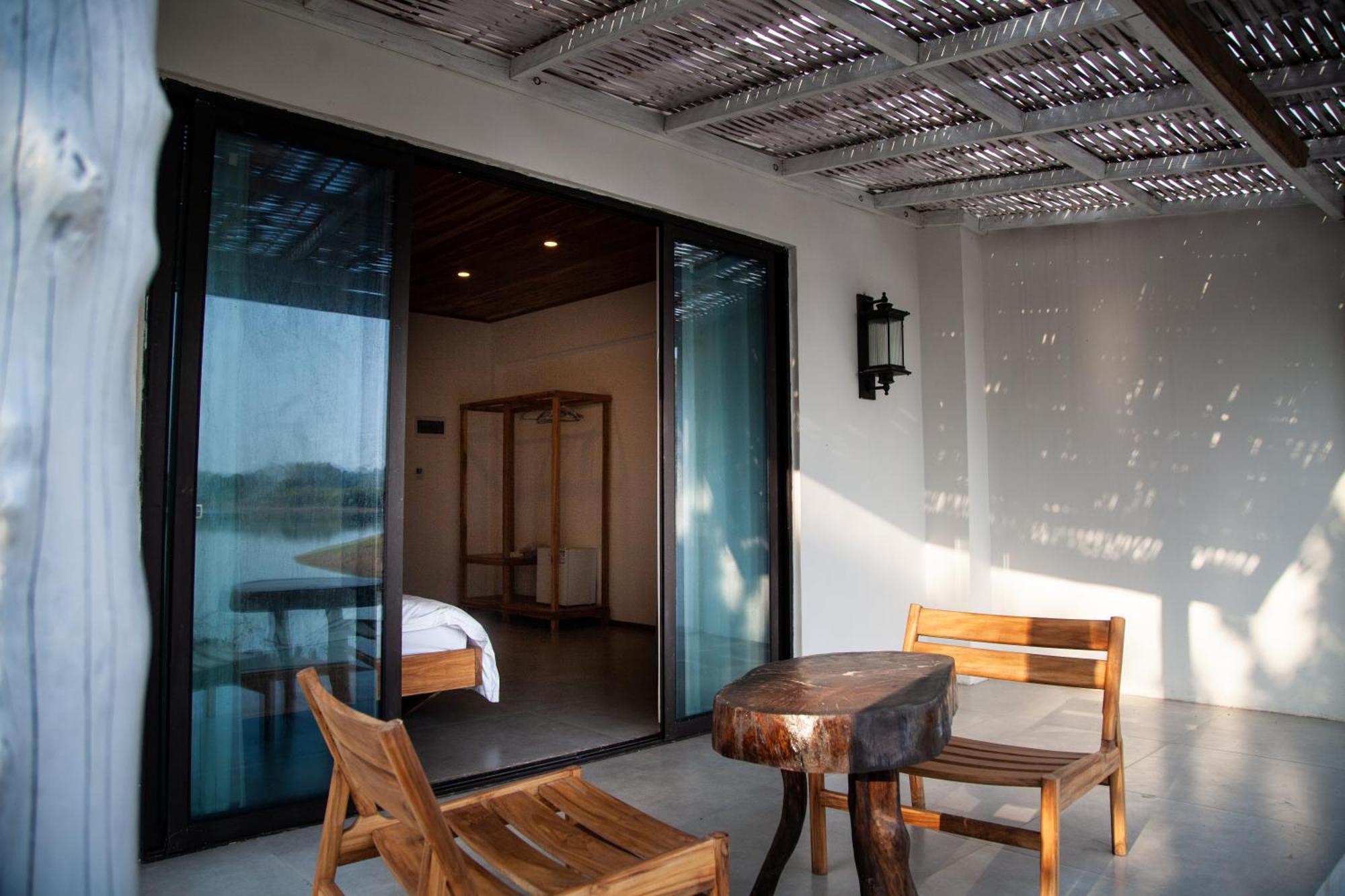 Sunset Nam Ngum Resort 万荣 客房 照片