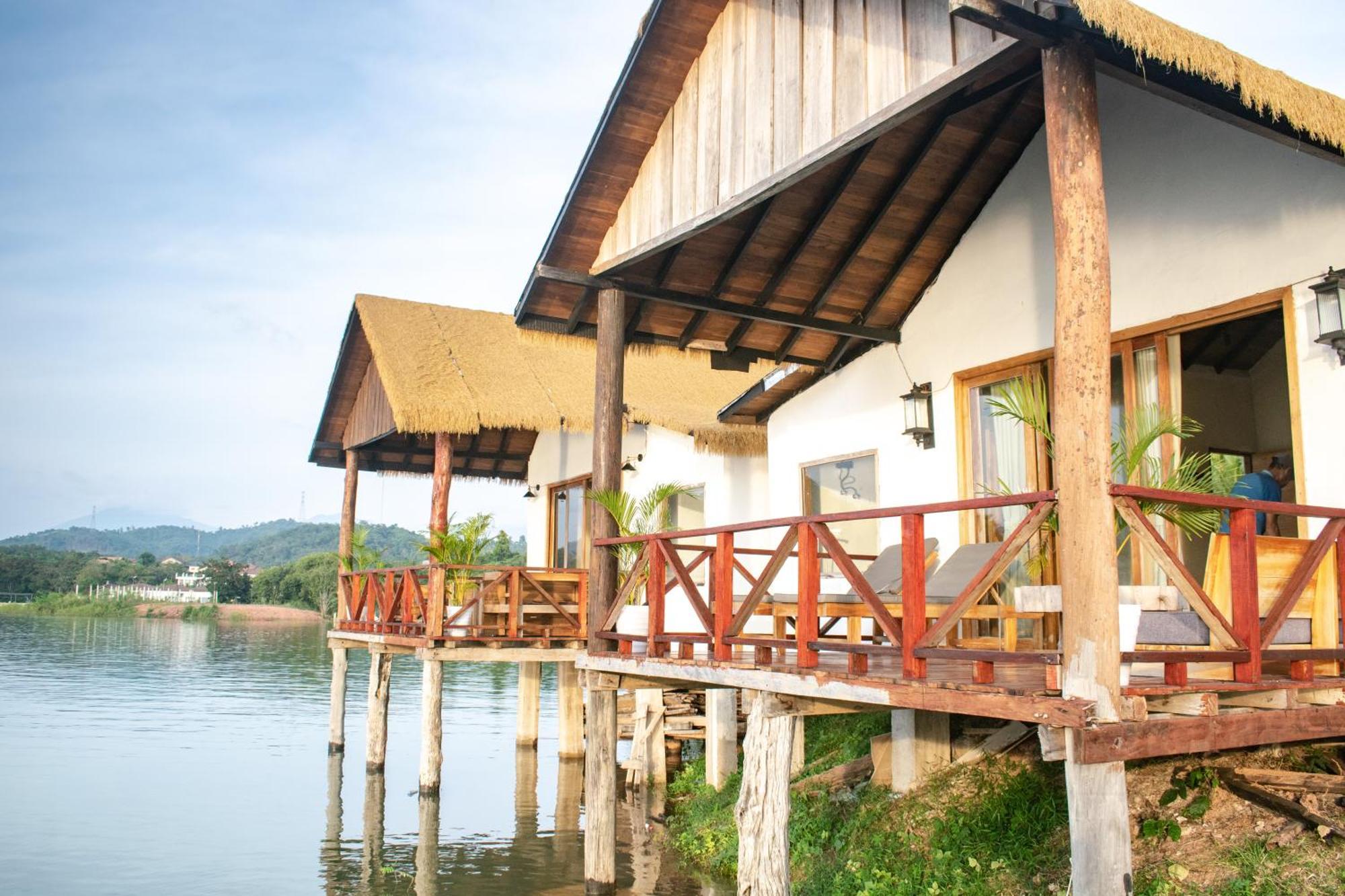 Sunset Nam Ngum Resort 万荣 外观 照片