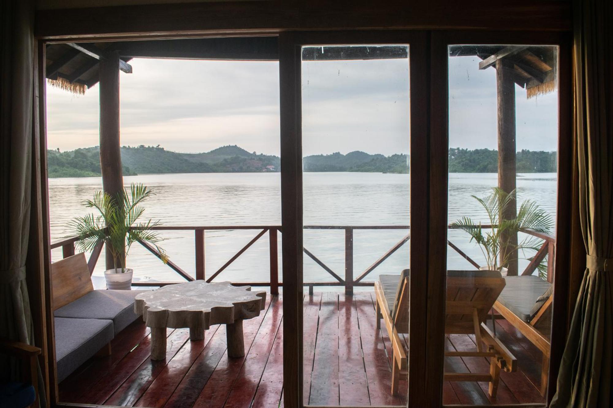 Sunset Nam Ngum Resort 万荣 外观 照片